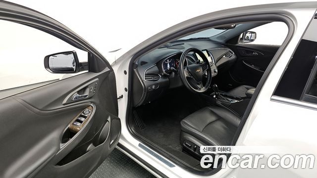 Chevrolet Malibu 2.0 Turbo Premier Special 2020 — фото 11