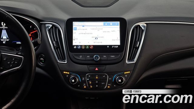 Chevrolet Malibu 2.0 Turbo Premier Special 2020 — фото 15