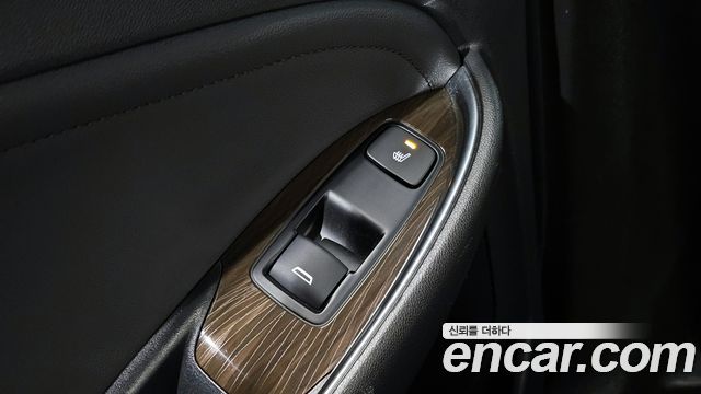 Chevrolet Malibu 2.0 Turbo Premier Special 2020 — фото 19