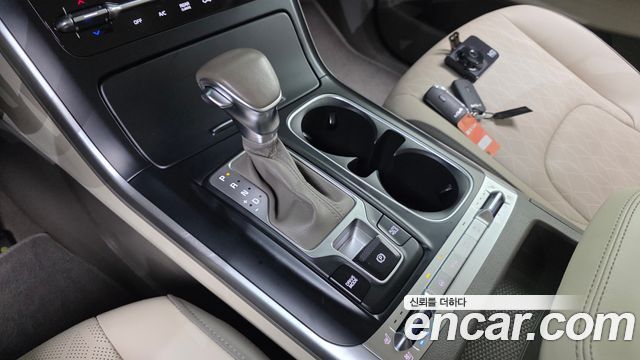 Kia Carnival (IV) 9-Seater Prestige 2022 — фото 9