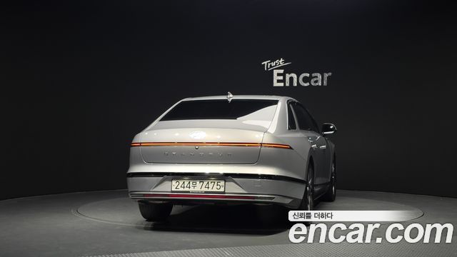 Hyundai Grandeur (GN7) 3.5 LPG 2WD (Taxi) Deluxe 2023 — фото 4