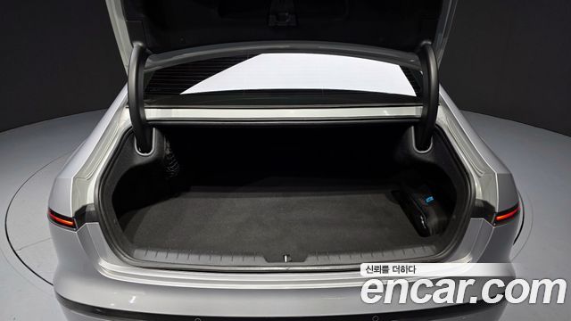 Hyundai Grandeur (GN7) 3.5 LPG 2WD (Taxi) Deluxe 2023 — фото 20