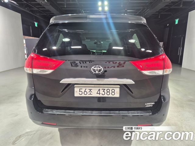 Toyota Sienna 3.5 AWD 2014 — фото 6