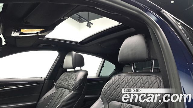 BMW 5 Series (G30) 530i M Sport Package Plus 2019 — фото 17