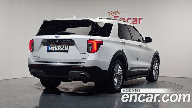 Ford Explorer (VI) 2.3 LimIted 4WD 2021 — фото 2