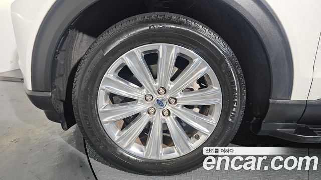 Ford Explorer (VI) 2.3 LimIted 4WD 2021 — фото 5