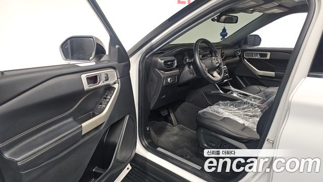 Ford Explorer (VI) 2.3 LimIted 4WD 2021 — фото 10