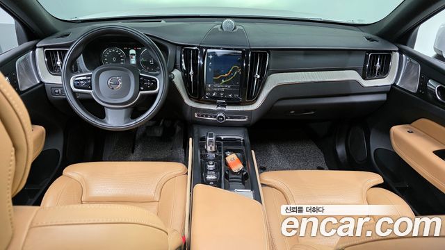 Volvo XC60 (II) T8 Inscription 2019 — фото 7