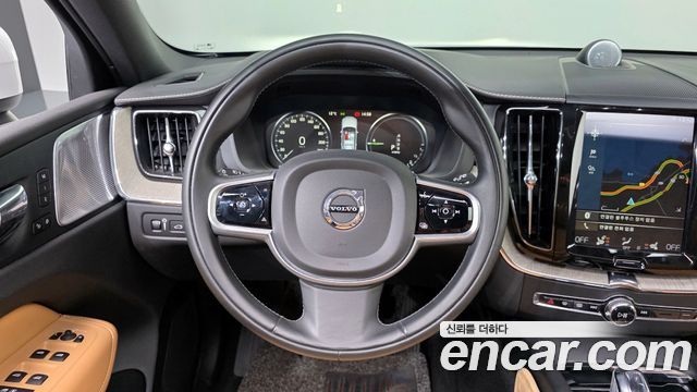 Volvo XC60 (II) T8 Inscription 2019 — фото 13