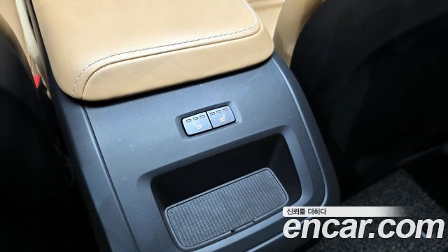 Volvo XC60 (II) T8 Inscription 2019 — фото 17