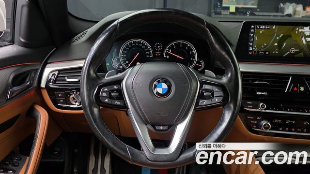 BMW 5 Series (G30) 530i xDrive M Sport Package 2017 — фото 15
