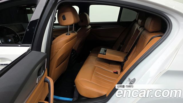BMW 5 Series (G30) 530i xDrive M Sport Package 2017 — фото 20