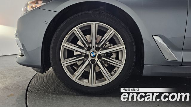 BMW 5 Series (G30) 520i Luxury 2018 — фото 5
