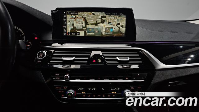 BMW 5 Series (G30) 520i Luxury 2018 — фото 14
