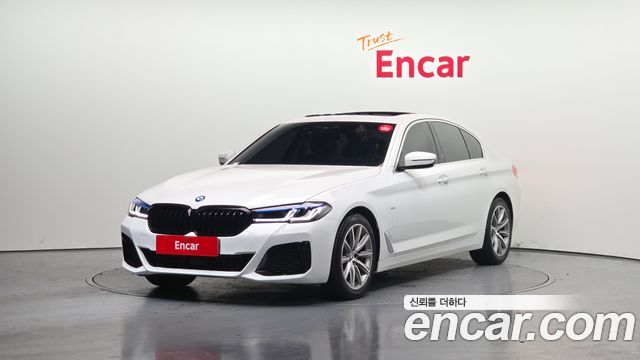 BMW 5 Series (G30) 520i Luxury 2018 — фото 1