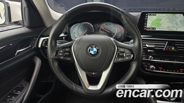 BMW 5 Series (G30) 520i Luxury 2018 — фото 13