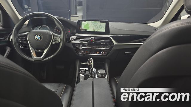 BMW 5 Series (G30) 520i Luxury 2018 — фото 18