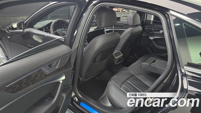 Audi A6 (C8) 45 TFSI Quattro Premium 2021 — фото 11