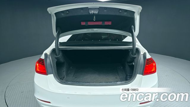 BMW 3 Series (F30) 320d xDrive 2014 — фото 20