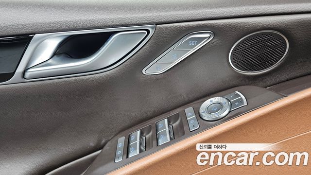 Genesis G80 (RG3) Gasoline 2.5 Turbo AWD 2022 — фото 12