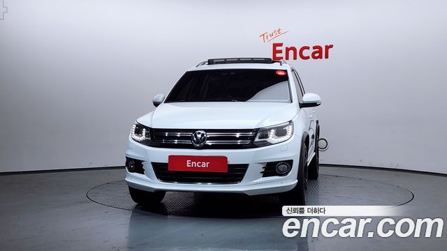 Volkswagen Tiguan 2.0 TDI R-Line 5N 2014 — фото 3