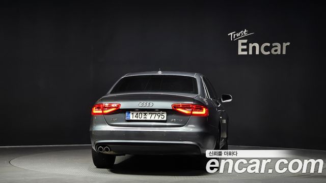 Audi A4 30 TDI Dynamic B8 2015 — фото 4