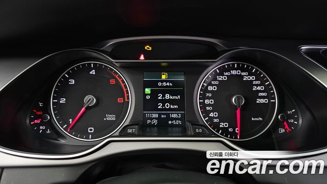 Audi A4 30 TDI Dynamic B8 2015 — фото 8