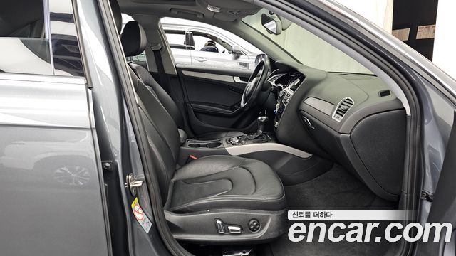 Audi A4 30 TDI Dynamic B8 2015 — фото 11