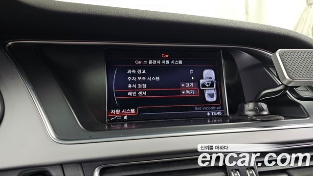 Audi A4 30 TDI Dynamic B8 2015 — фото 16