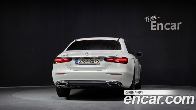 Mercedes-Benz E-Class (W213) E250 Avantgarde 2021 — фото 4