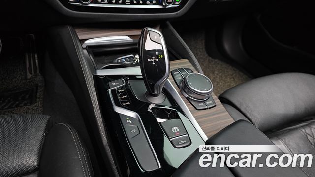 BMW 5 Series (G30) 530i M Sport Package 2017 — фото 9