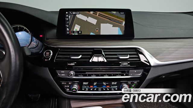 BMW 5 Series (G30) 530i M Sport Package 2017 — фото 14