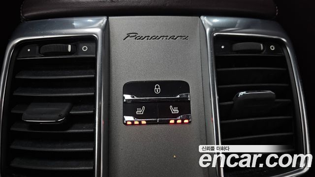 Porsche Panamera 3.6 AWD 970 2012 — фото 18