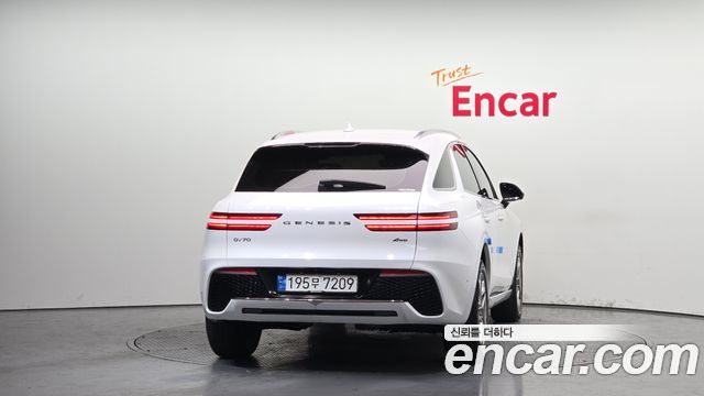 Genesis GV70 2.2 Diesel AWD 2023 — фото 4
