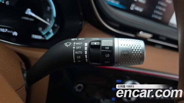 Genesis GV70 2.2 Diesel AWD 2023 — фото 17