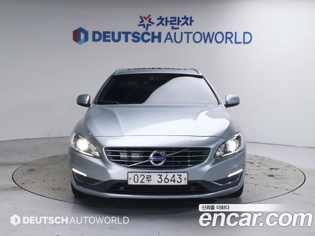 Volvo V60 D4 1st