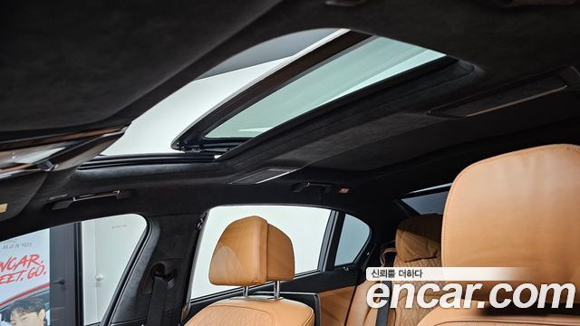 BMW 7 Series (G11) 740Li xDrive Design Pure Excellence 2021 — фото 20