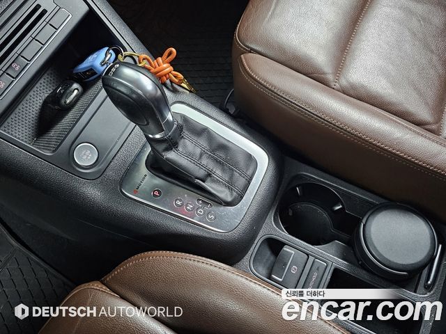 Volkswagen Tiguan 2.0 TDI Comfort 5N 2012 — фото 9