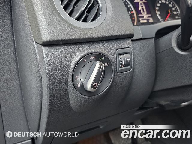 Volkswagen Tiguan 2.0 TDI Comfort 5N 2012 — фото 20
