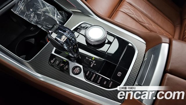 BMW X6 (G06) xDrive40i M Sport 2022 — фото 9