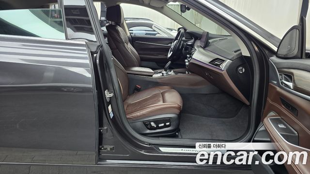 BMW 6 Series GT (G32) 640i xDrive Luxury 2021 — фото 11