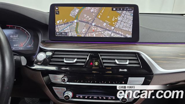 BMW 6 Series GT (G32) 640i xDrive Luxury 2021 — фото 14