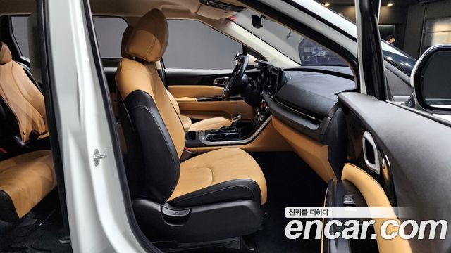 Kia Carnival (IV) Diesel 9-Seater Prestige 2023 — фото 10