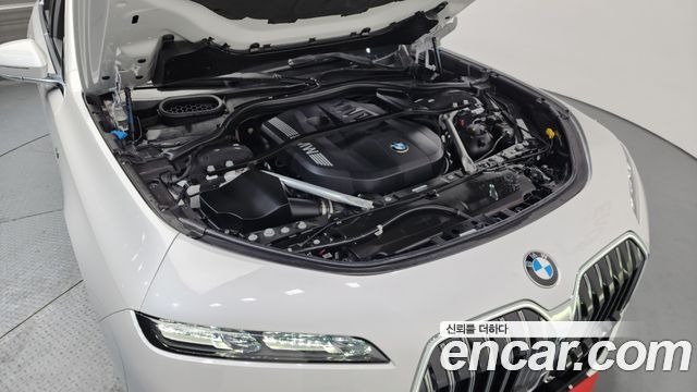 BMW 7 Series (G70) 740i xDrive M Sport 2024 — фото 6