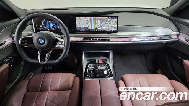 BMW 7 Series (G70) 740i xDrive M Sport 2024 — фото 7