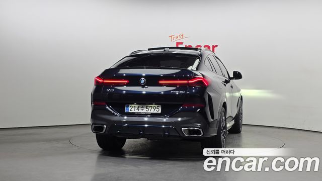 BMW X6 (G06) xDrive40i M Sport 2024 — фото 4