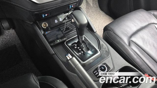 KG Mobility (SsangYong) Rexton Sports Khan Diesel 2.2 4WD Culman Prestige 2024 — фото 9