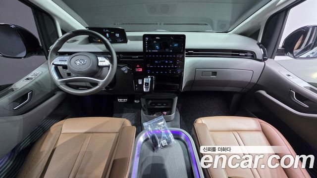 Hyundai Staria Lounge 9-Seater Prestige 2023 — фото 7