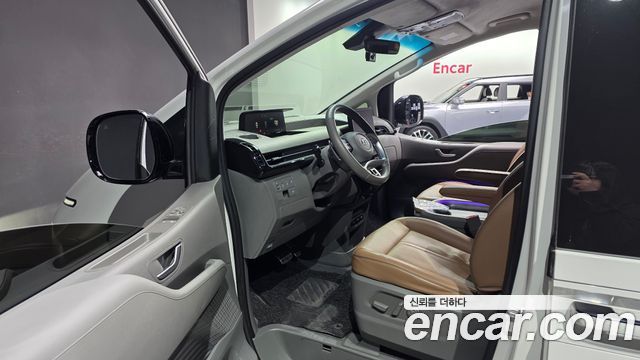 Hyundai Staria Lounge 9-Seater Prestige 2023 — фото 15