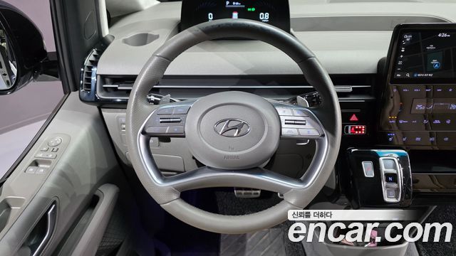 Hyundai Staria Lounge 9-Seater Prestige 2023 — фото 17